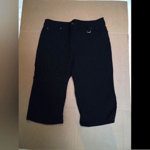 Woman's Size 12 petite capris